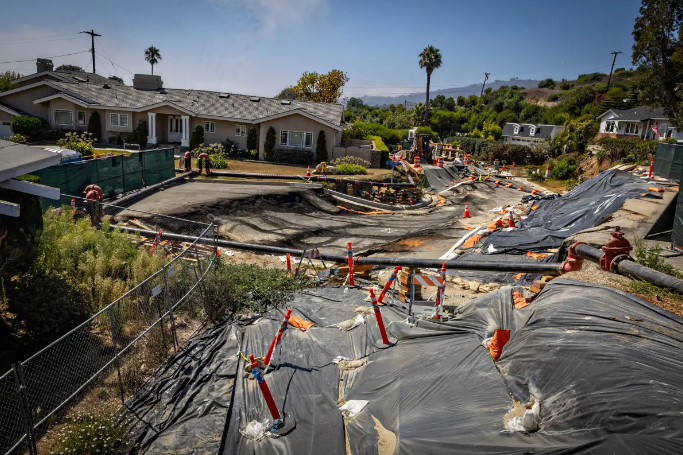 Power cut off to 140 homes in Rancho Palos Verdes because of landslide danger